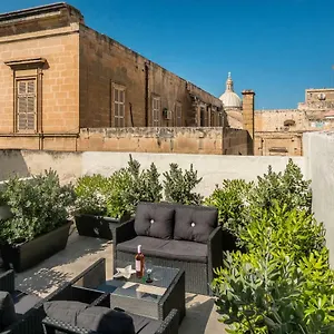 Kampnar Living 3*, La Valeta Malta